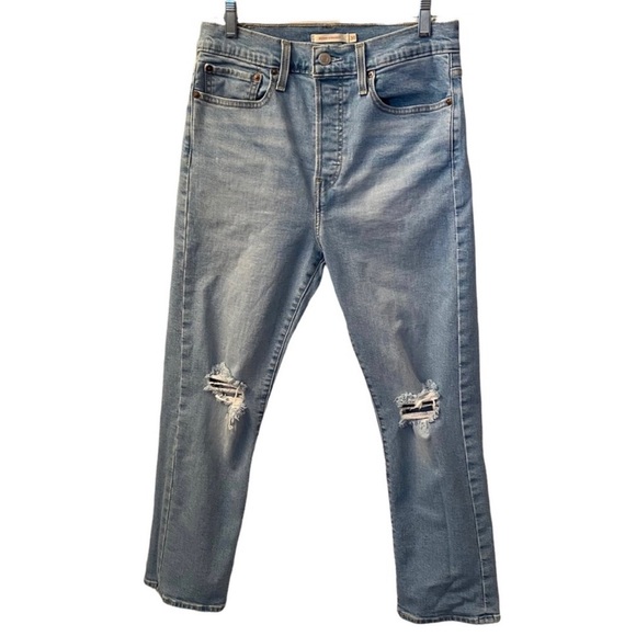 Levi’s Wedgie Straight Distressed Jeans - Picture 2 of 9